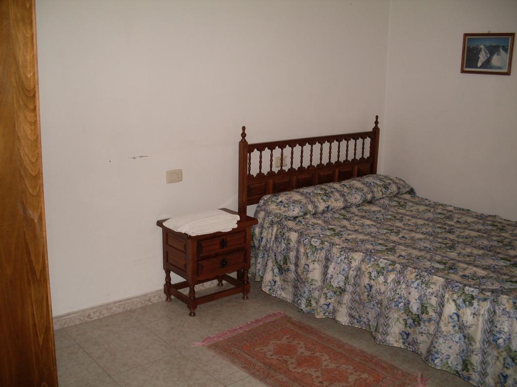 Hotel Terra Galega Monforte De Lemos Rum bild